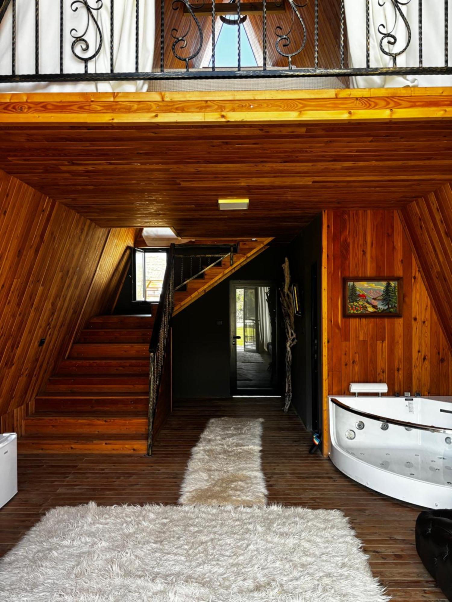 Bujtina Vjosa Hotel Memaliaj Екстериор снимка